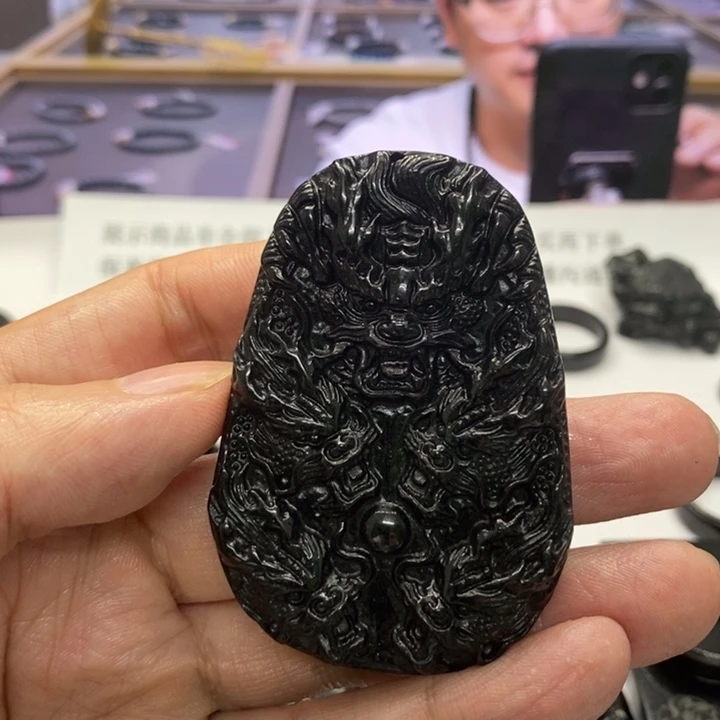 翡翠未镶嵌颈饰龙牌070408