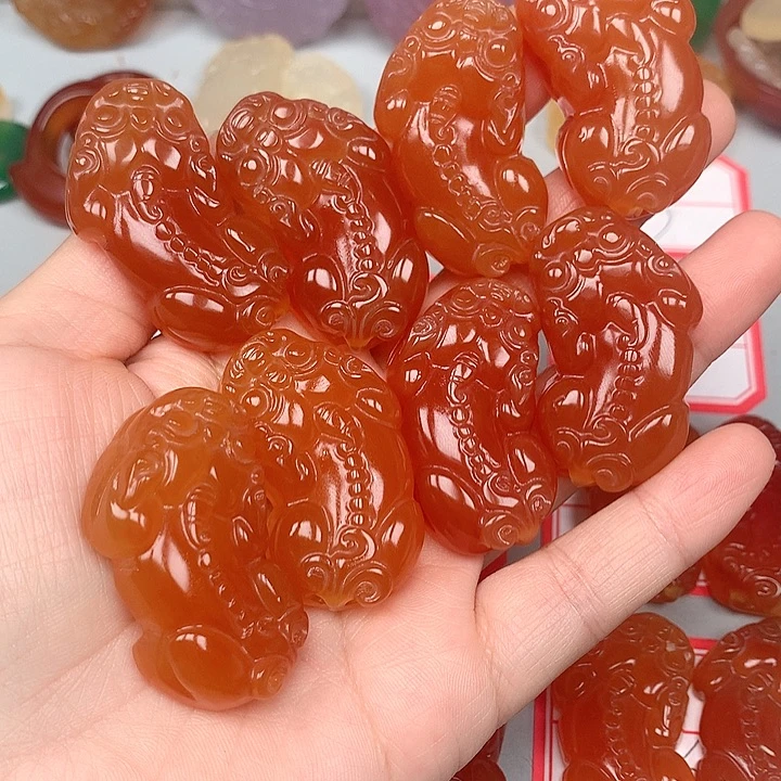 善***念玛瑙/玉髓未镶嵌颈饰