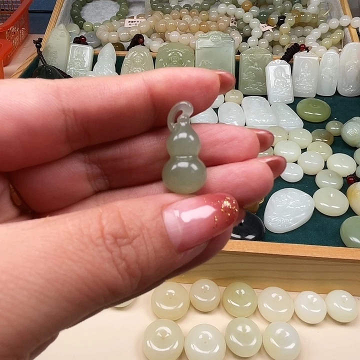 和田玉（糖玉）未镶嵌手链