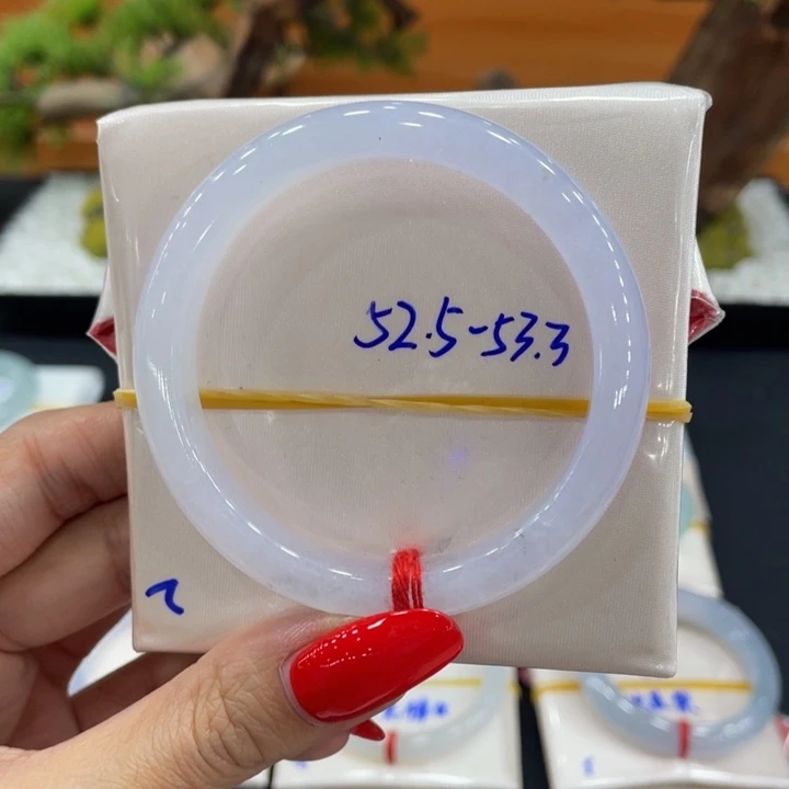 翡翠未镶嵌手镯缅甸翡翠