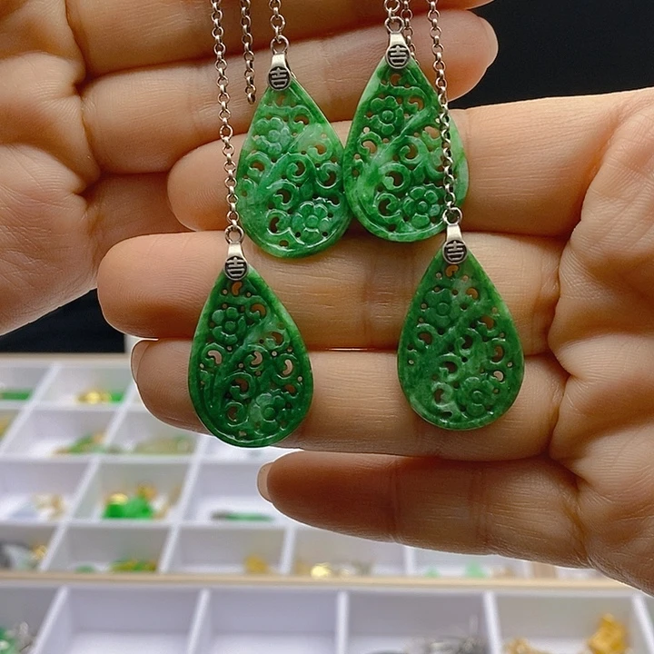 翡翠未镶嵌耳饰翡翠