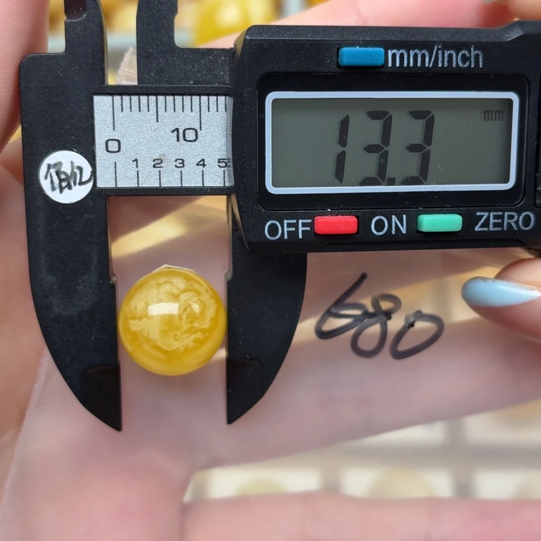 ****未镶嵌蜜蜡裸石蜜蜡