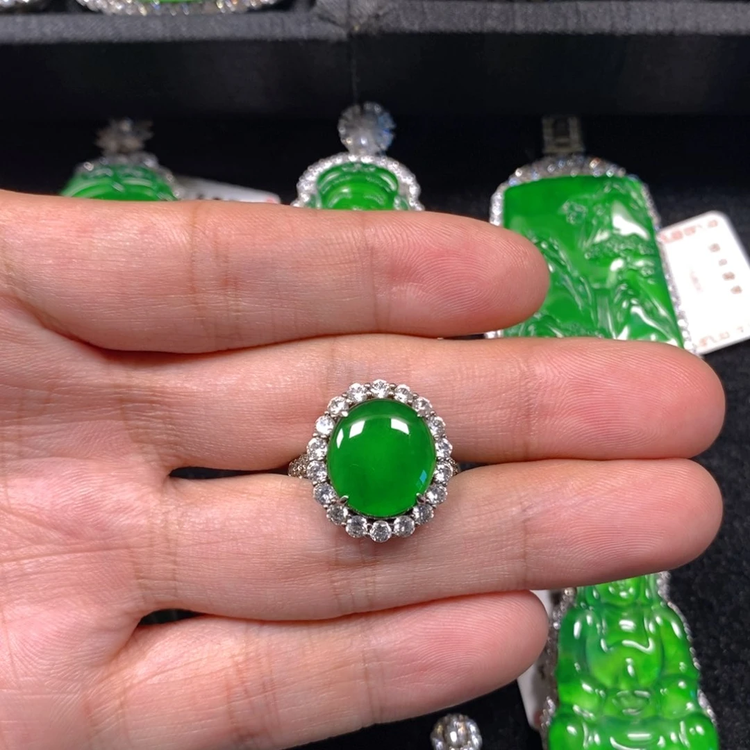 颈饰银S925镶嵌翡翠蛋面戒指