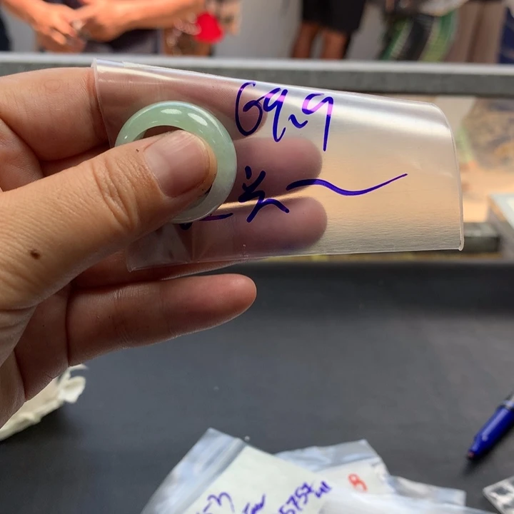 定制翡翠未镶嵌建****工