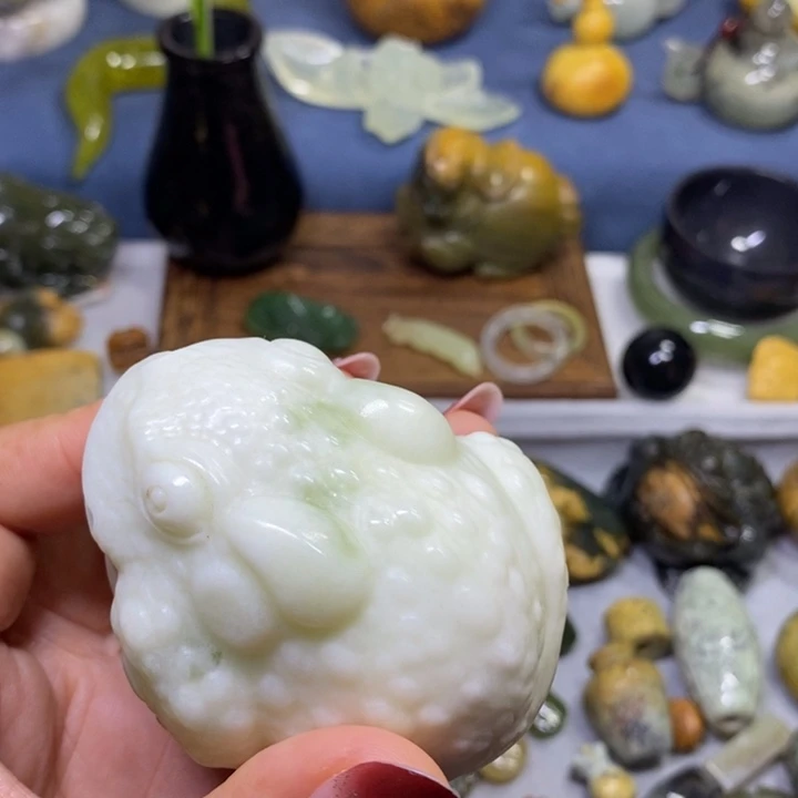 蛇纹石玉未镶嵌岫玉