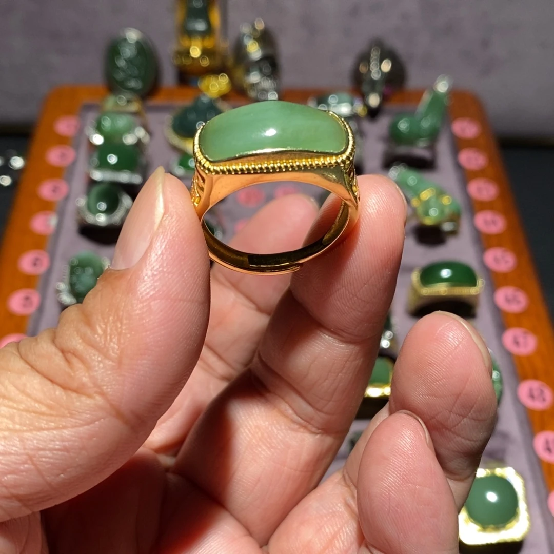 和田玉未镶嵌戒指