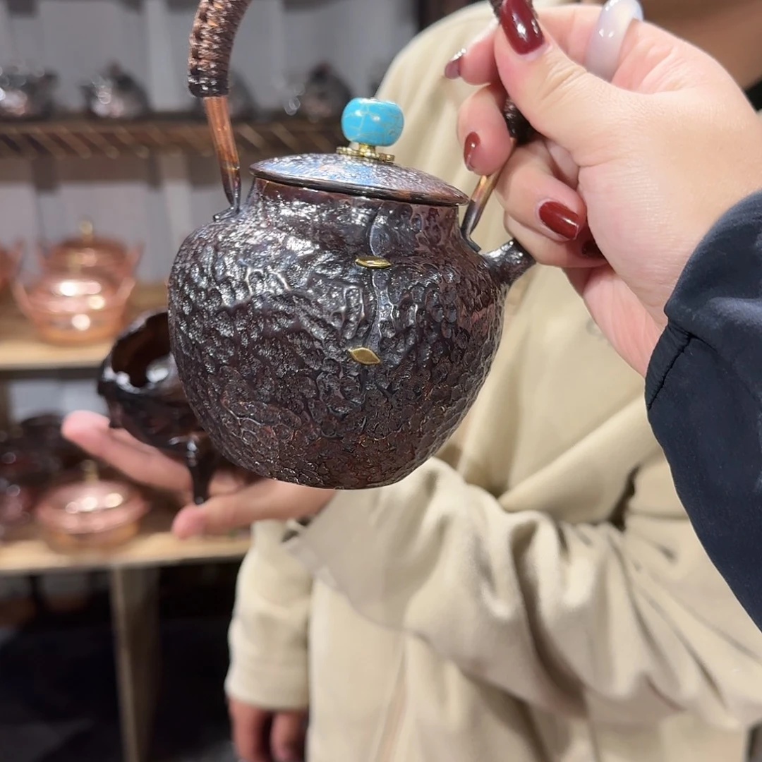 紫铜手工制作壶一个