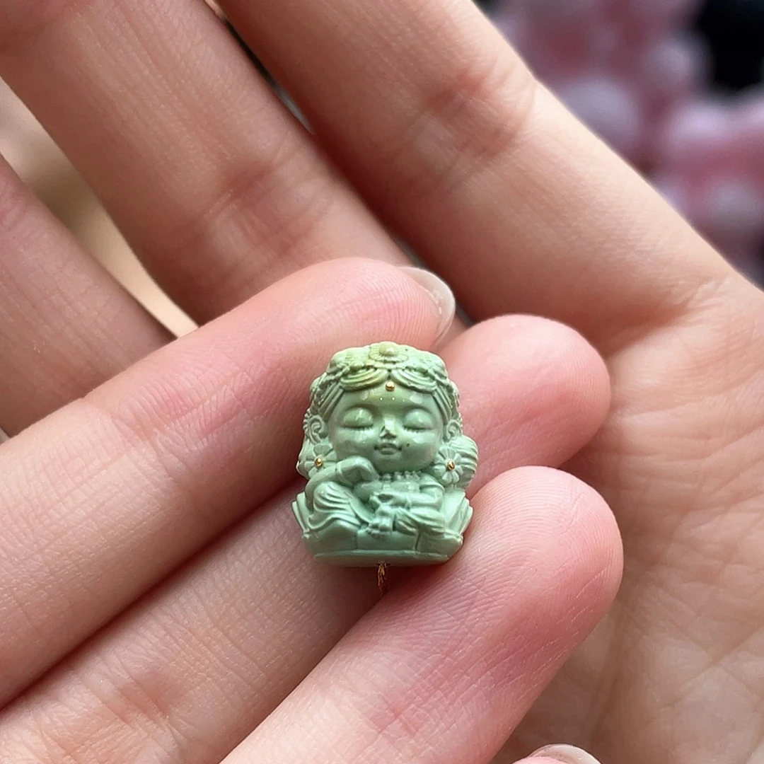 绿松石未镶嵌颈饰