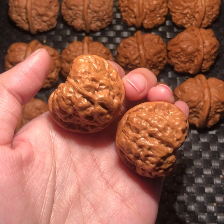 0***8文玩核桃把件桃心蛙