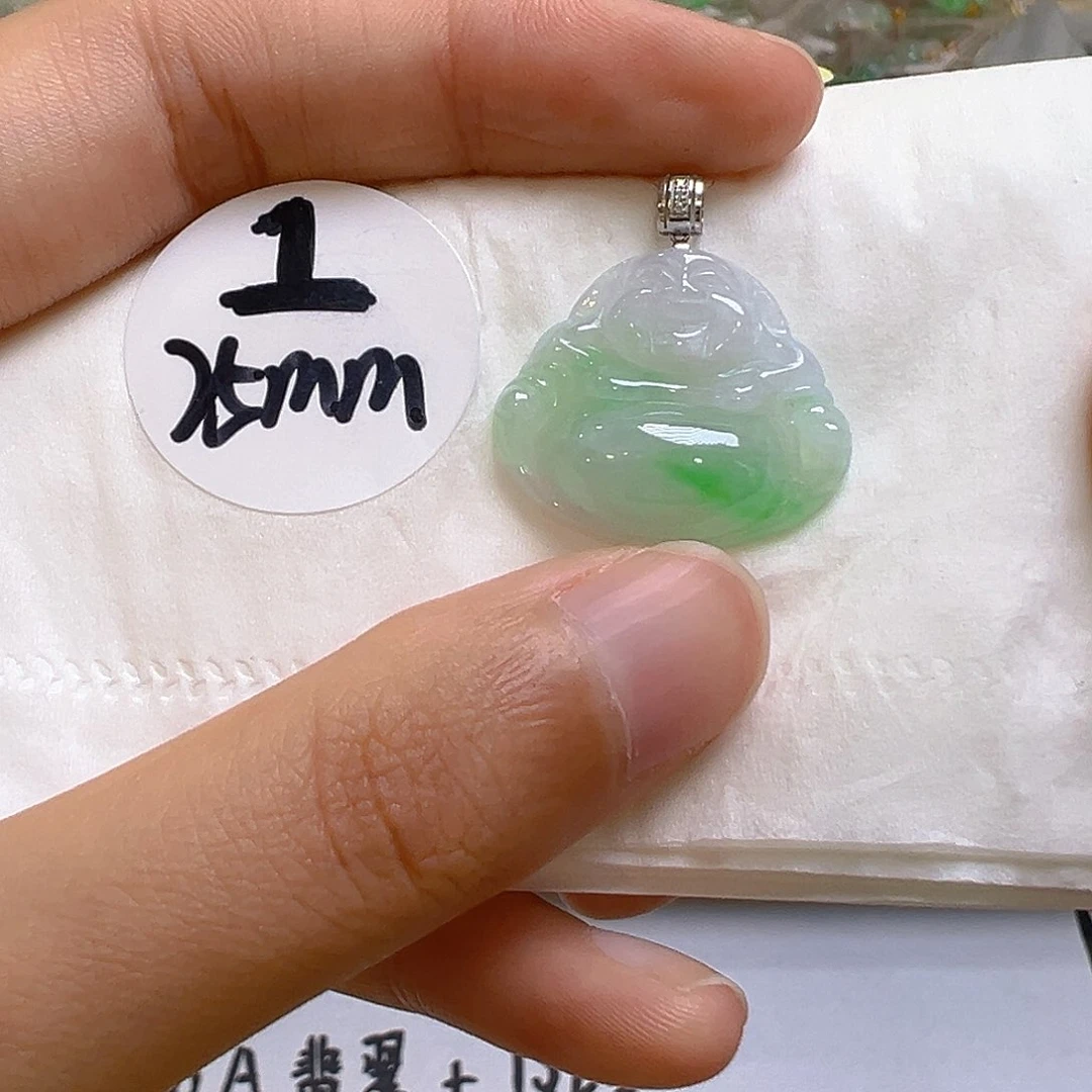 翡翠18K金镶嵌颈饰翡翠