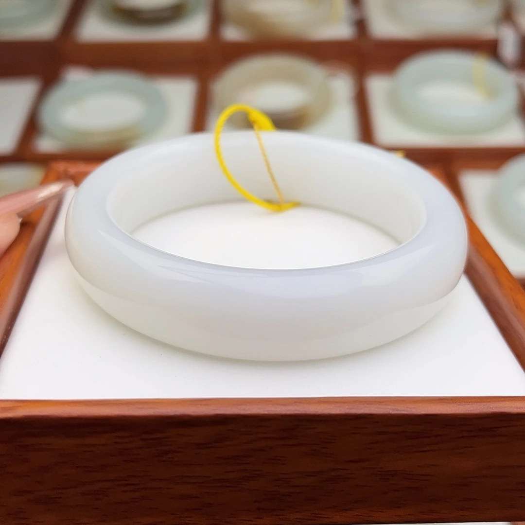 和田玉未镶嵌手镯59.6