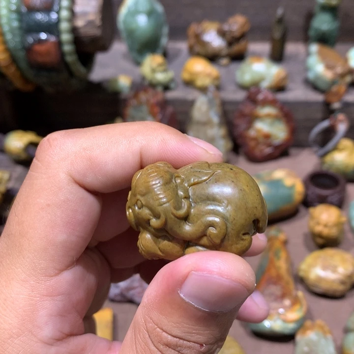 岫岩河磨玉（透闪石质玉）未镶嵌挂件