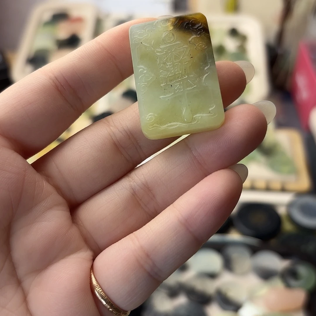 蛇纹石玉合金颈饰