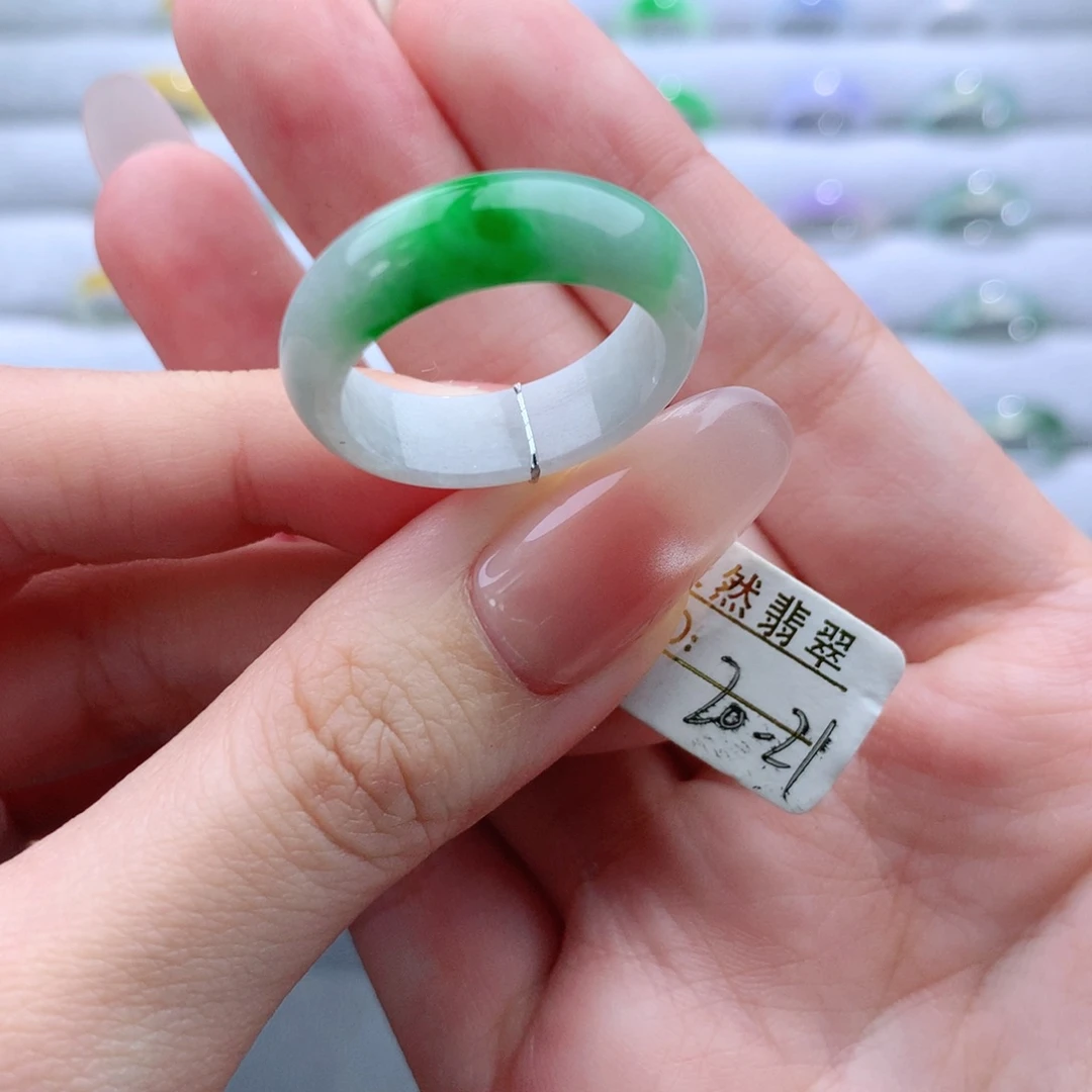 翡翠未镶嵌戒指戒指