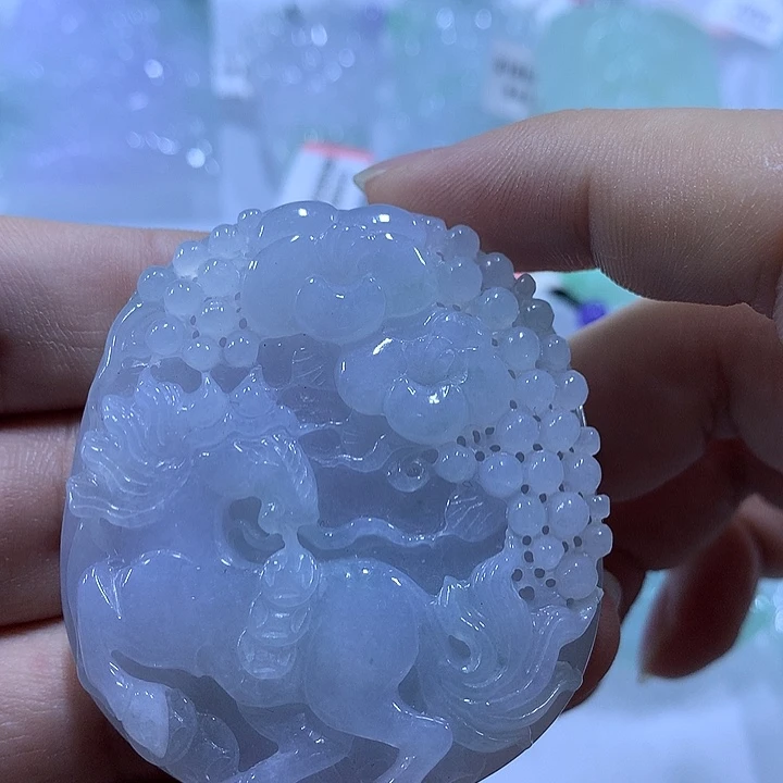 翡翠未镶嵌颈饰天然翡翠A货吊坠