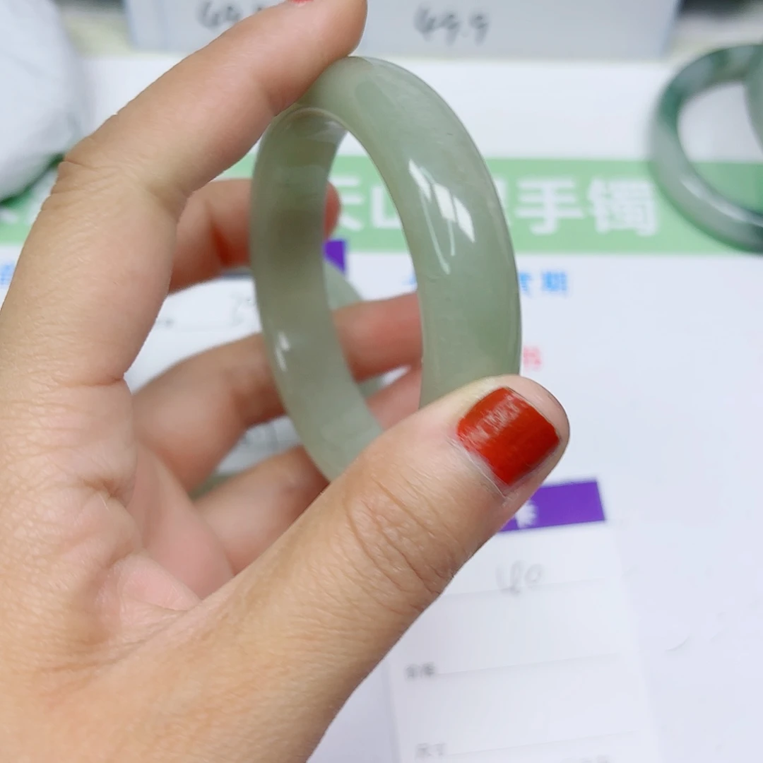 石英质玉未镶嵌手镯40/54