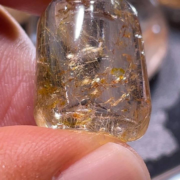 吃***铲发晶未镶嵌颈饰钛晶