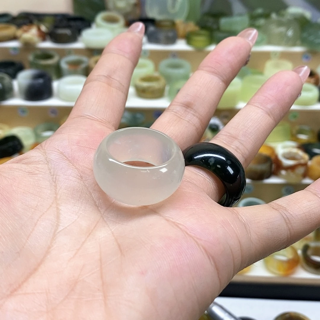 岫玉未镶嵌天然玉石山*猛