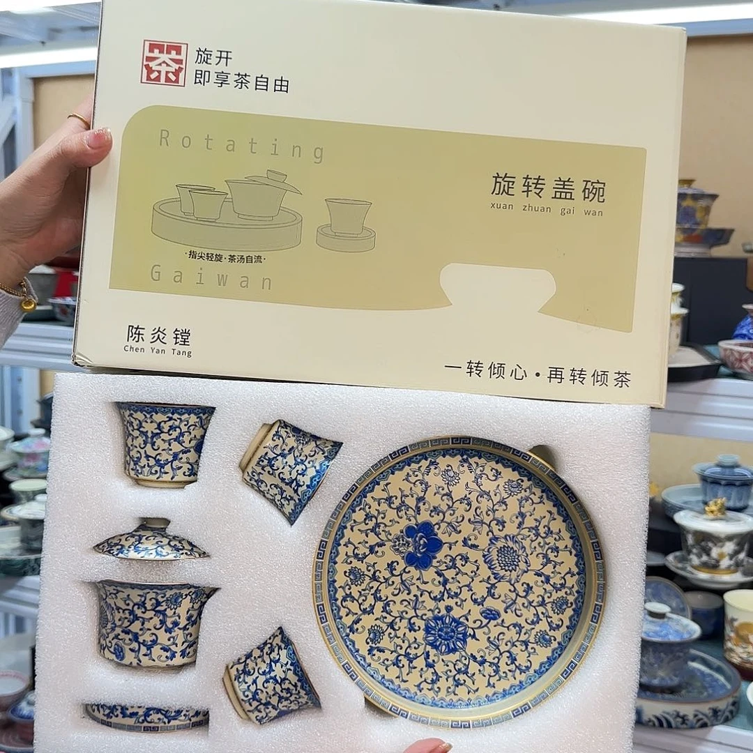 我们都在努力的生活呀