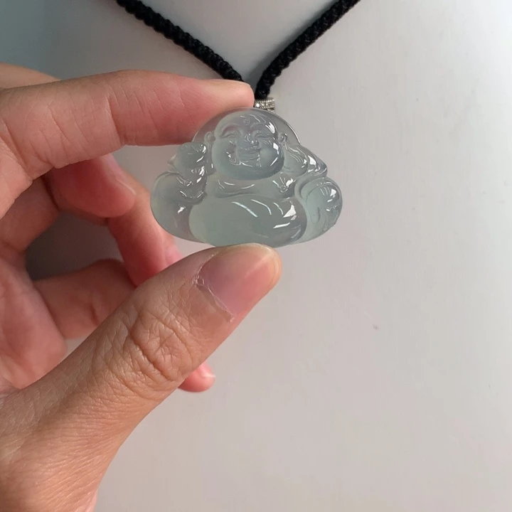 翡翠挂件未镶嵌….