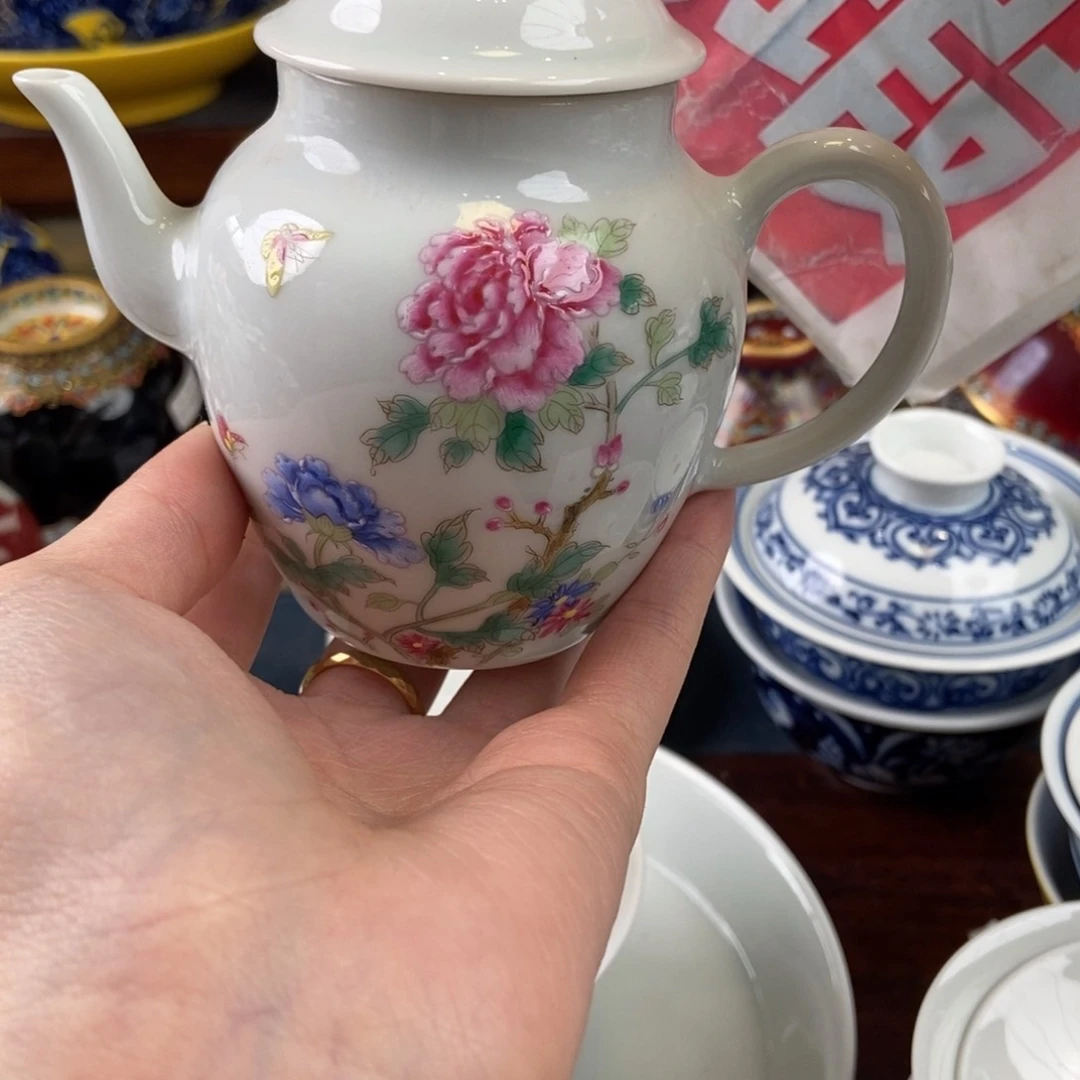 陶瓷艺术家的作品是一种