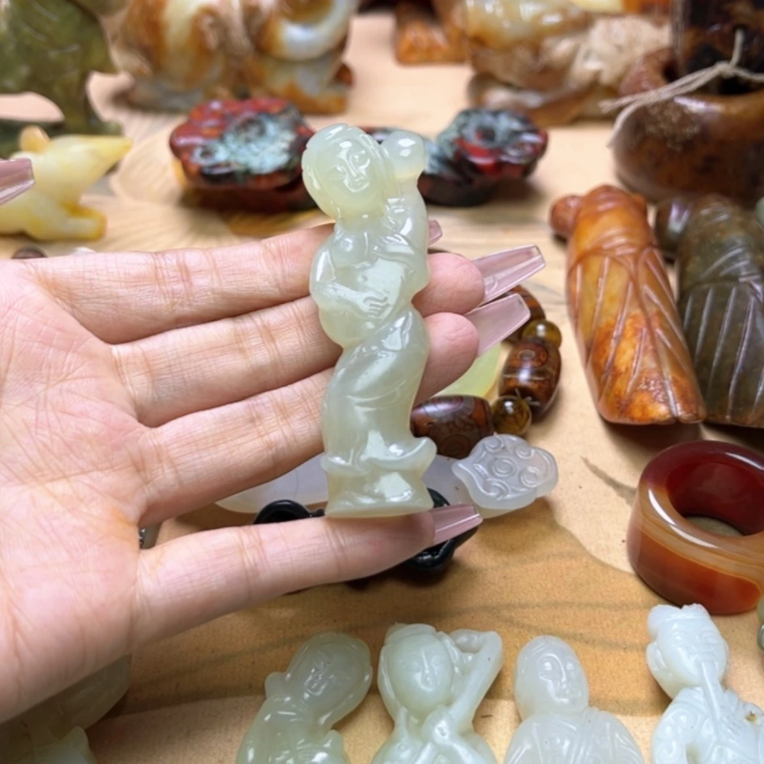 【闪购商品】蛇纹石玉颈饰未镶嵌