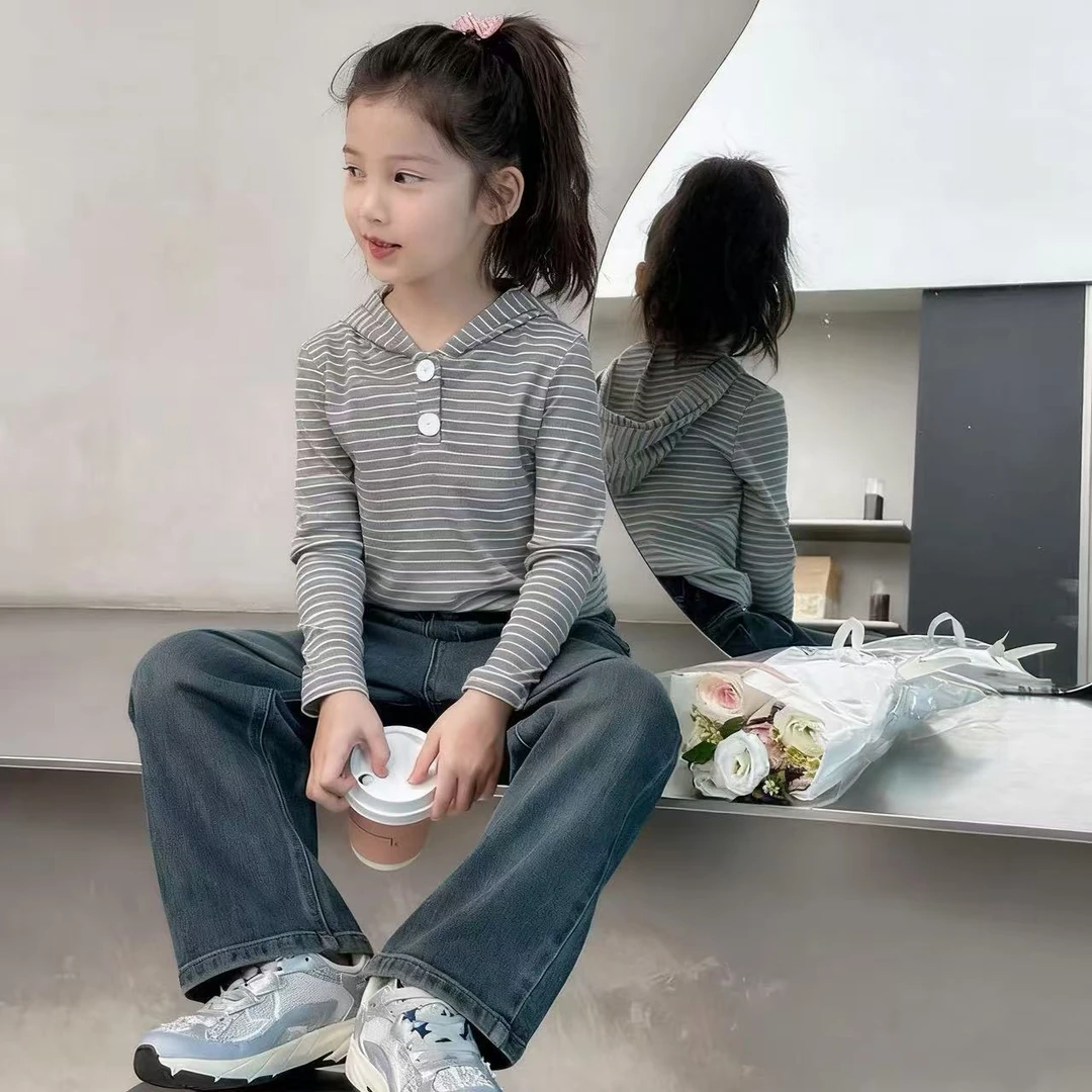 韩版2025秋冬款儿童上衣女宝宝条纹长袖外穿女童可爱修身连帽卫衣