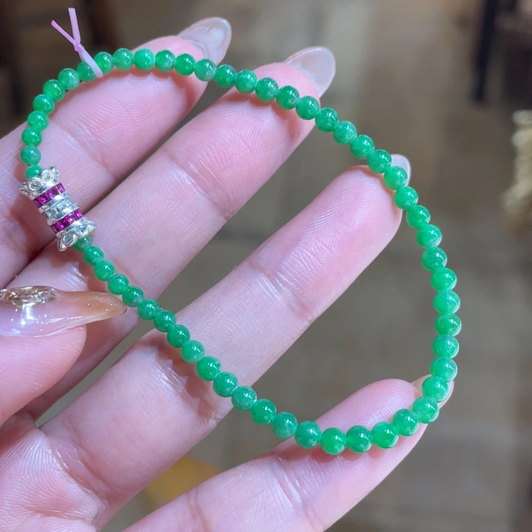 颈饰未镶嵌翡翠手串