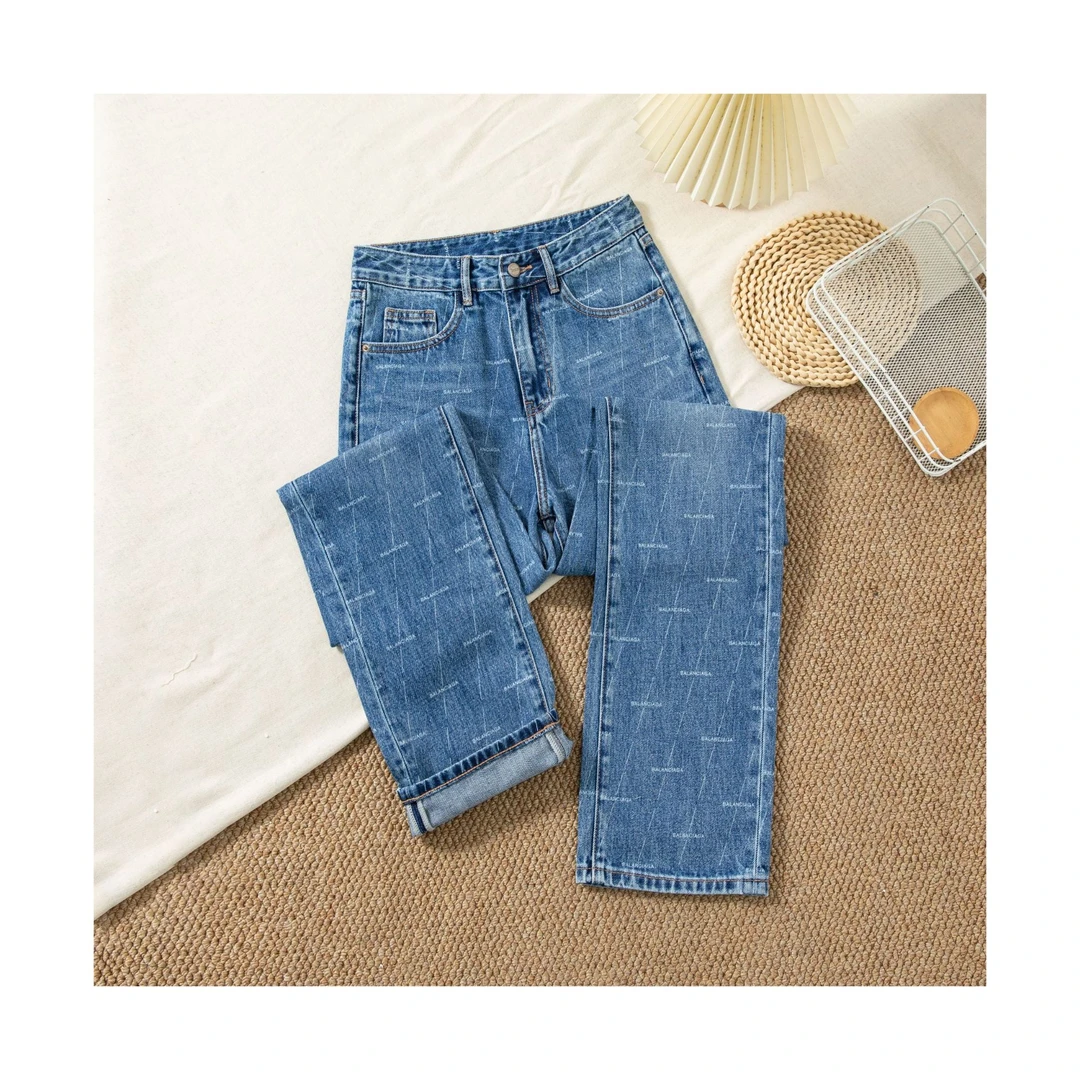 进口一线(kanglong)面料-亚历？大王-印花无弹女直筒裤百搭时尚