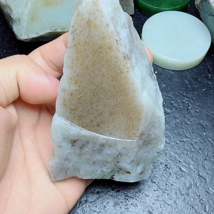 未镶嵌和田玉（糖玉）珠宝奇石