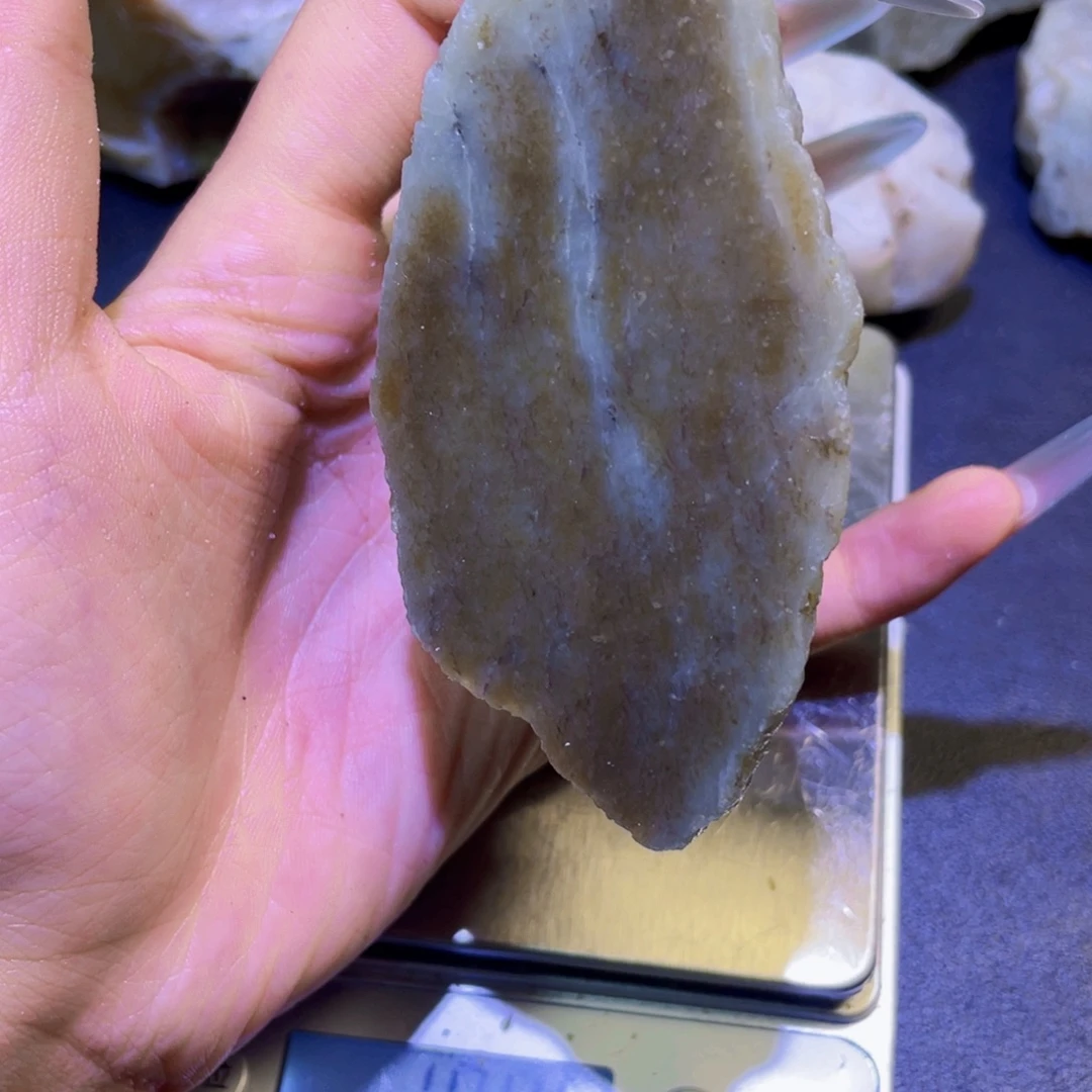 未镶嵌和田玉珠宝半成品