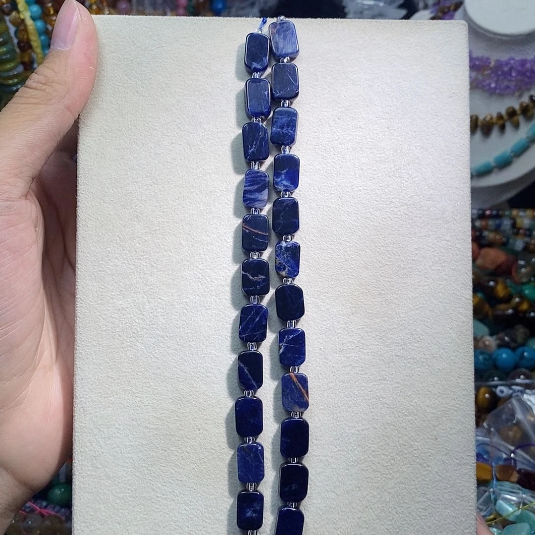 石英质玉未镶嵌，蓝纹无事牌8×12mm，