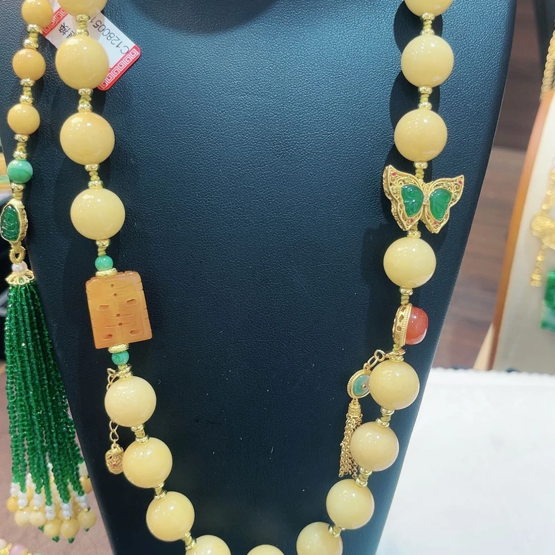 翡翠颈饰未镶嵌项链