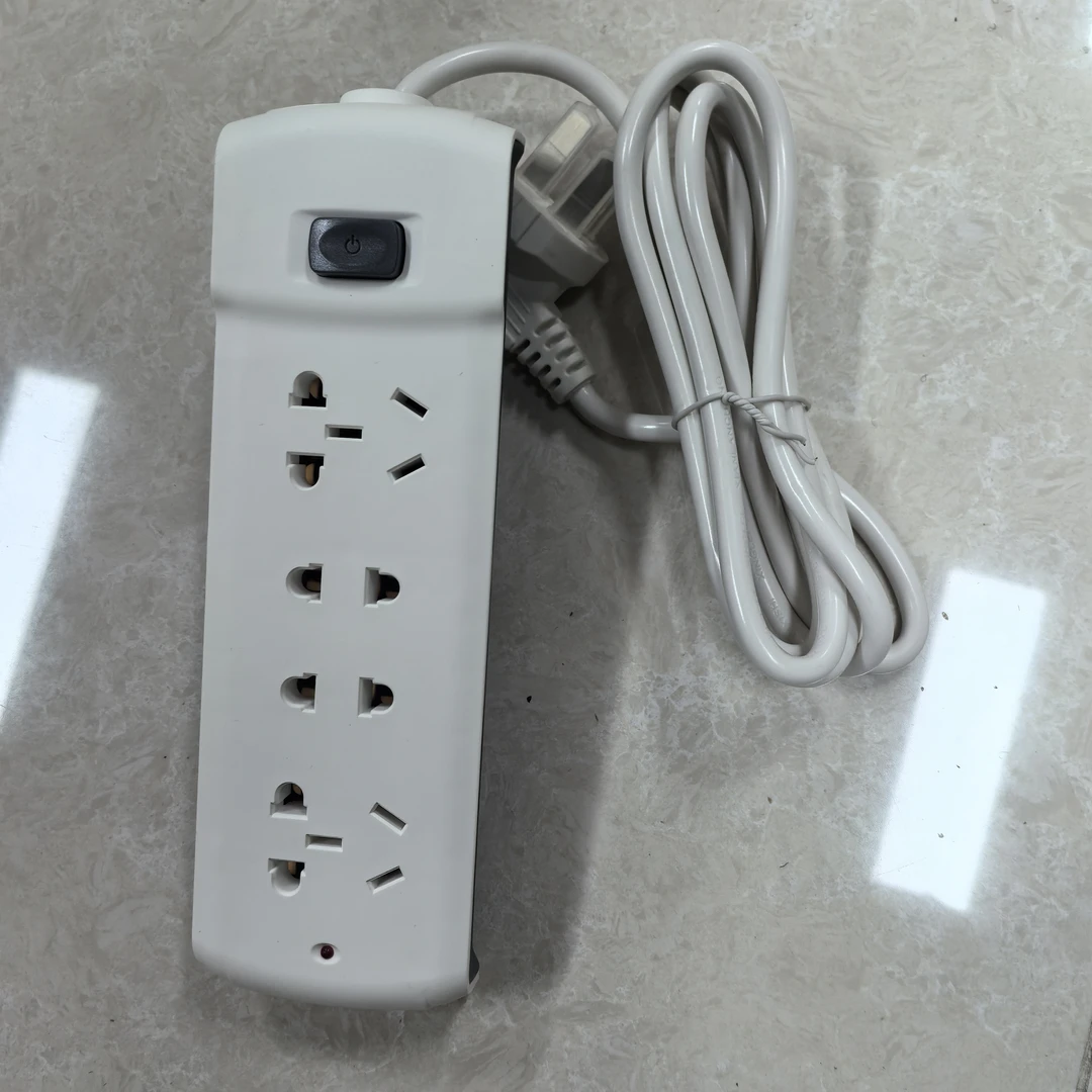 外贸款2500W插线板