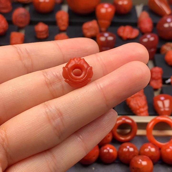 南红玛瑙未镶嵌莲花背云13MM