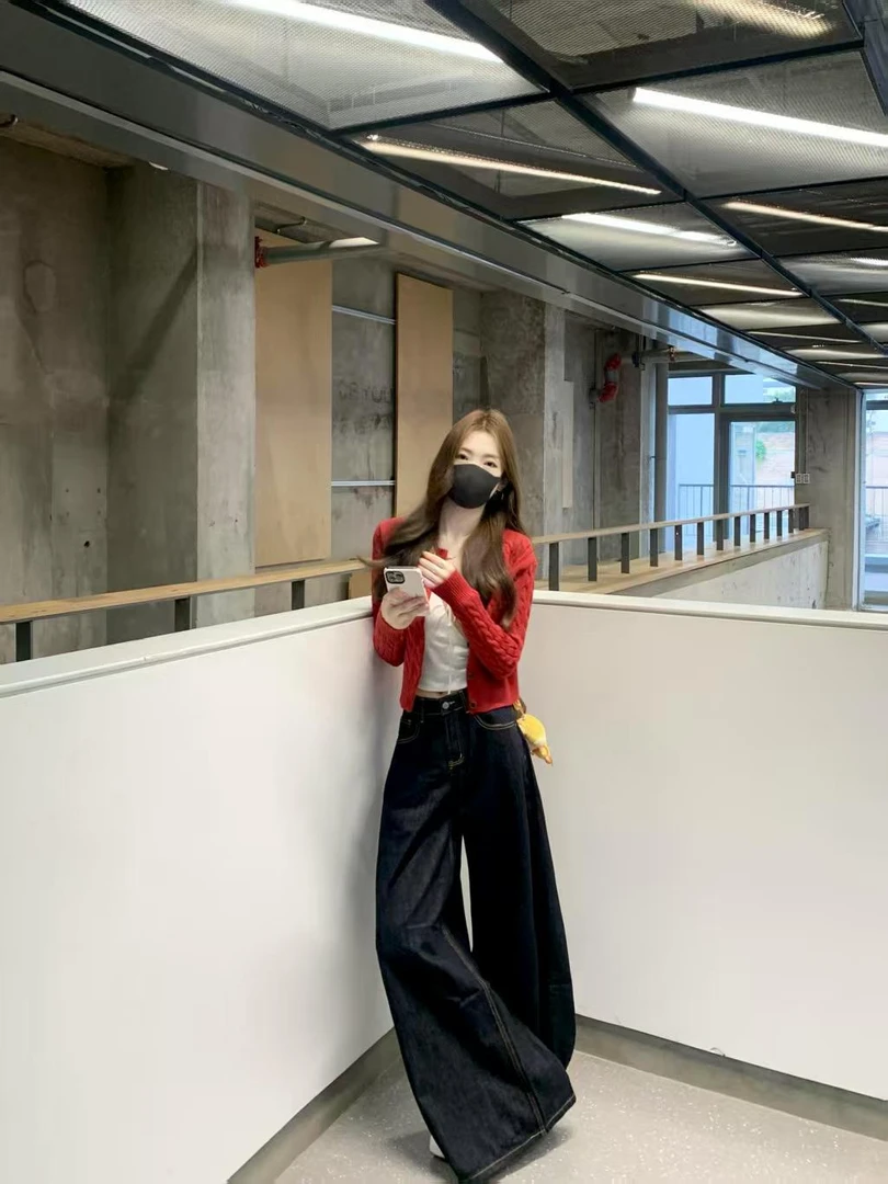 韩系气质休闲针织开衫长袖上衣内搭吊带高腰直筒阔腿裤时尚三件套