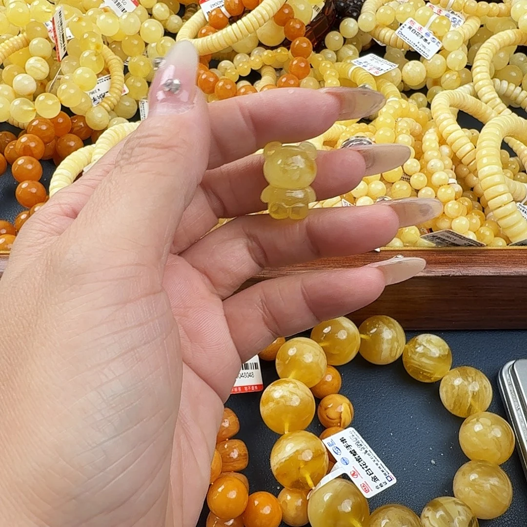 琥珀未镶嵌珠宝奇石