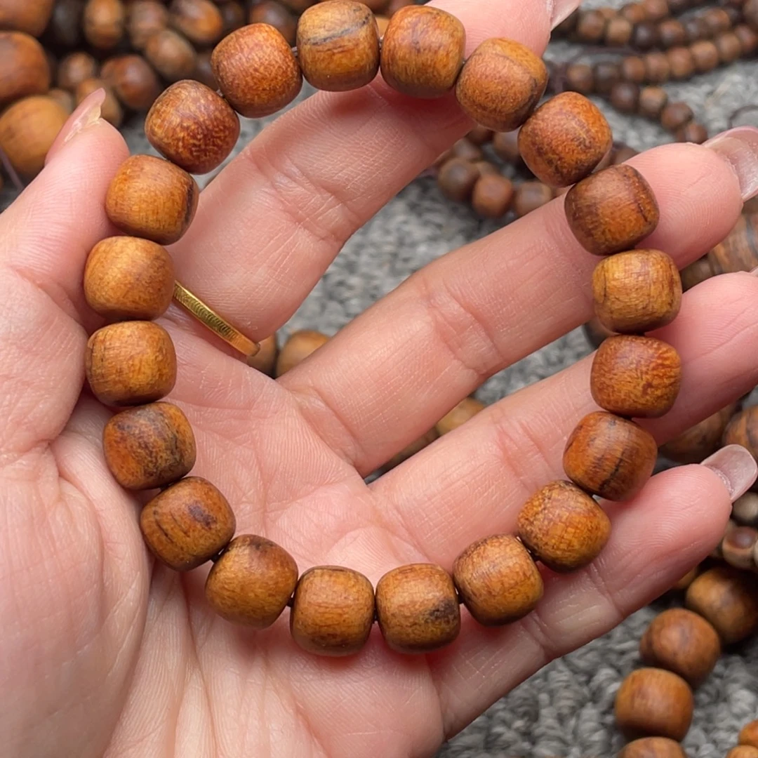 贡木1011老型手串贡木