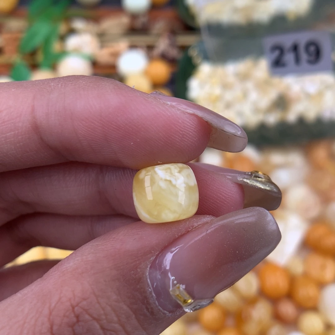 琥珀珠宝奇石未镶嵌  1.0