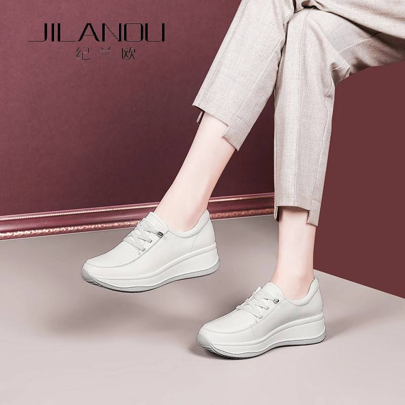 真皮旅游休闲鞋女2025春新款妈妈单鞋软底运动健步鞋厚底舒适女鞋