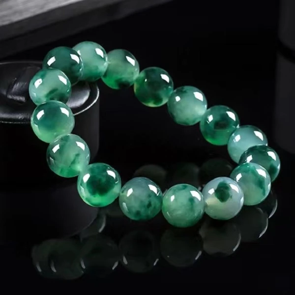 天然缅甸A货绿飘花手串