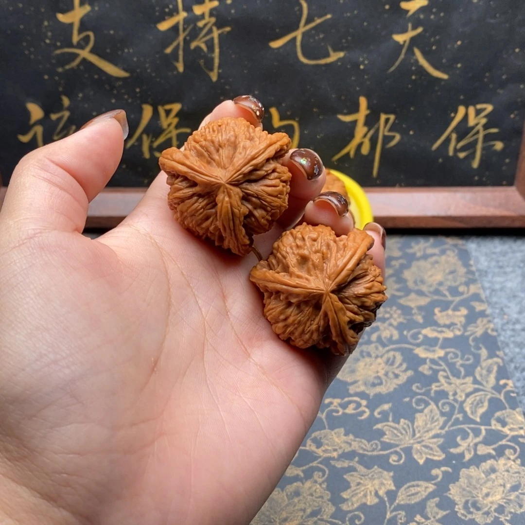 吊坠文玩核桃雨****）白狮子