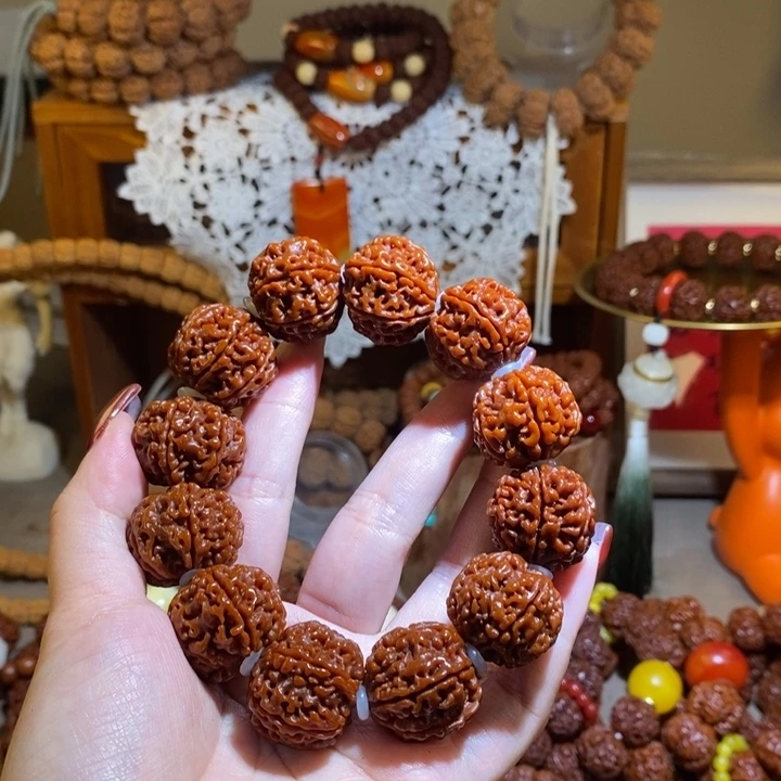 闲***生金刚菩提手串236玉华肉一物