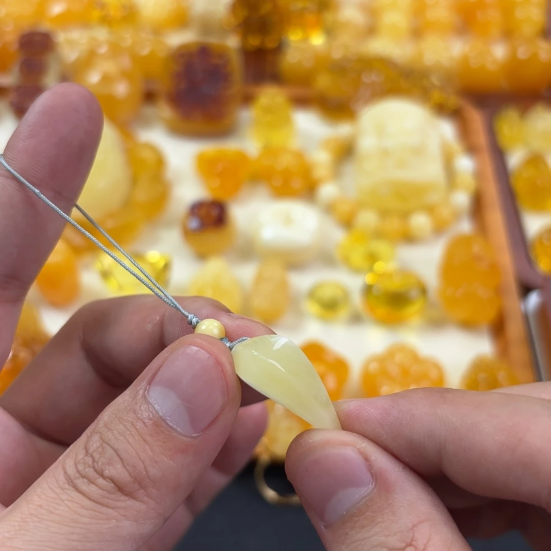 蜜蜡未镶嵌裸石手机挂