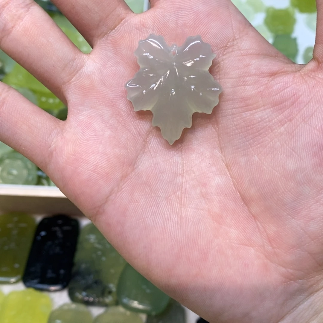 岫玉未镶嵌吊坠(不含链)