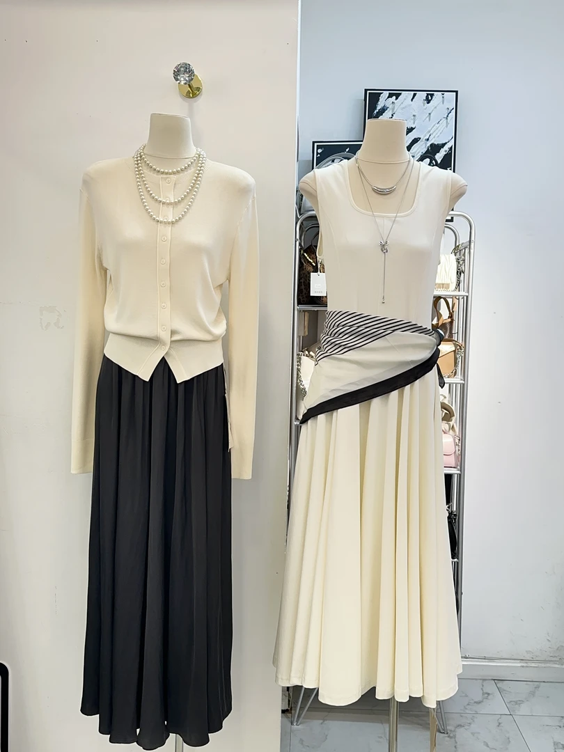 秋冬新品时尚小衫气质长袖法式百搭设计感显瘦洋气短款复古小众