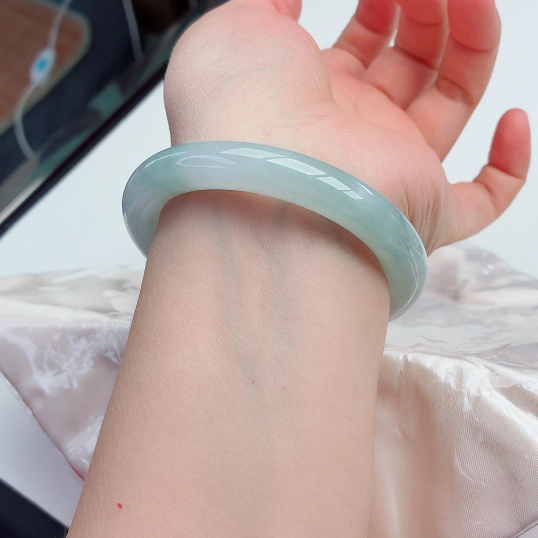 翡翠未镶嵌手镯17号-57圈口