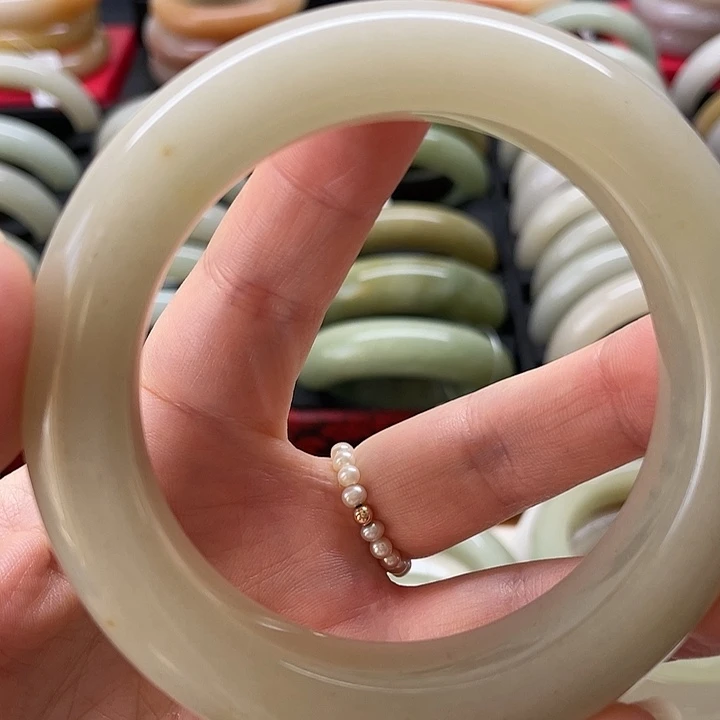 石英质玉未镶嵌经典冰透时尚佘太玉