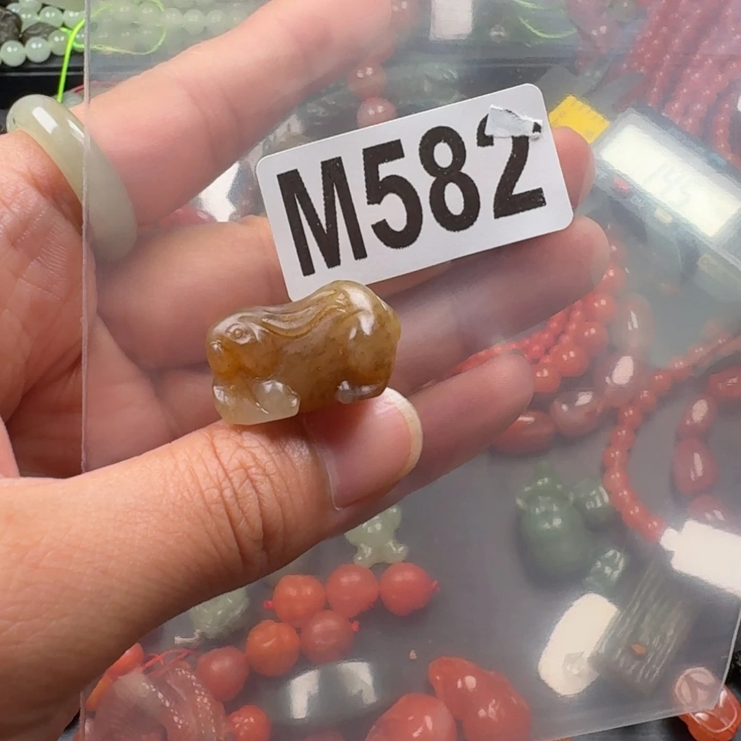 和田玉未镶嵌珠宝奇石