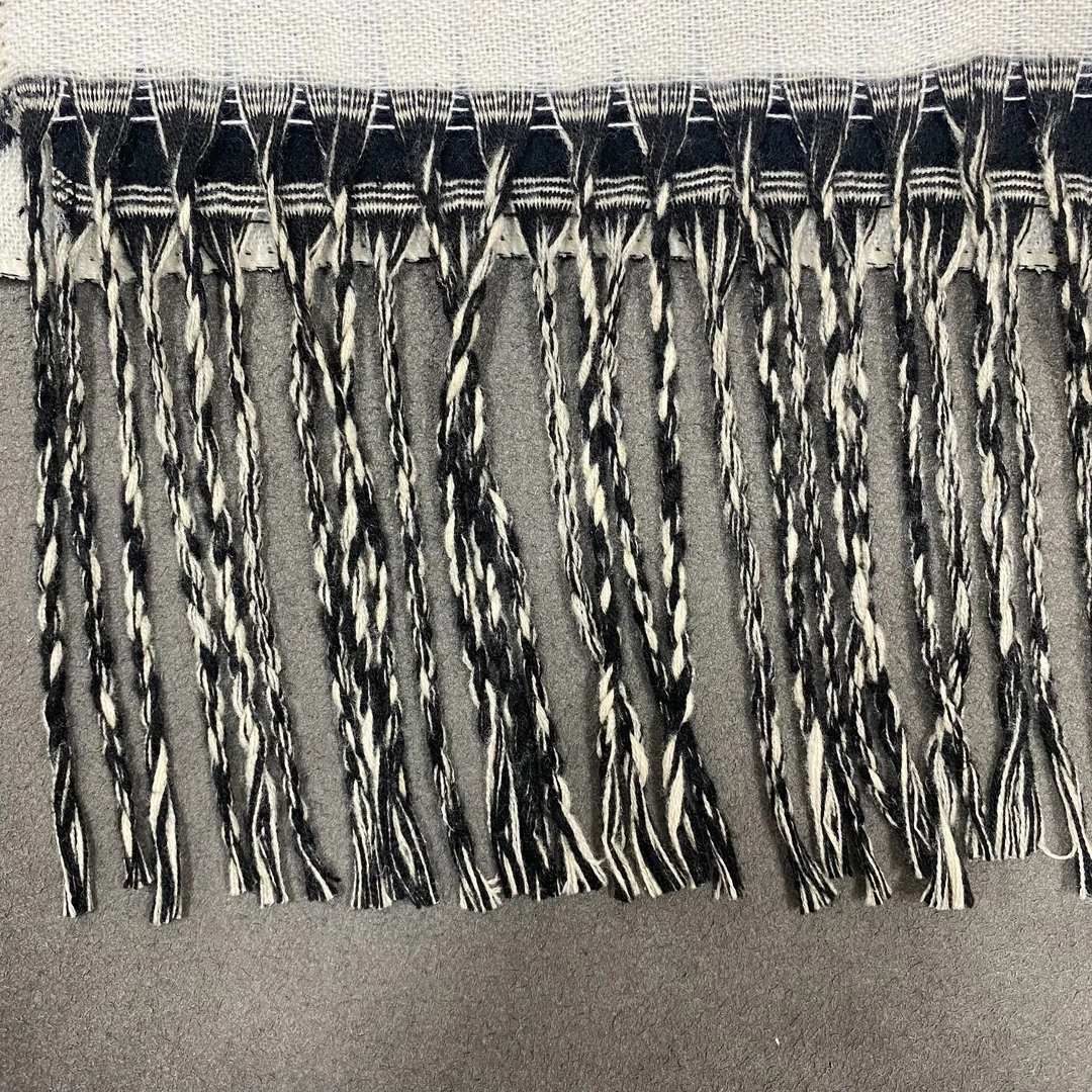 时尚轻奢休闲复古百搭女士披肩围巾围脖